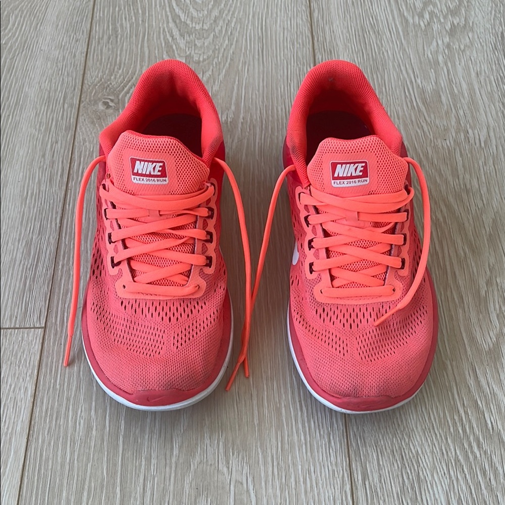 Nike Women's Athletic Shoes - Vivid Pink